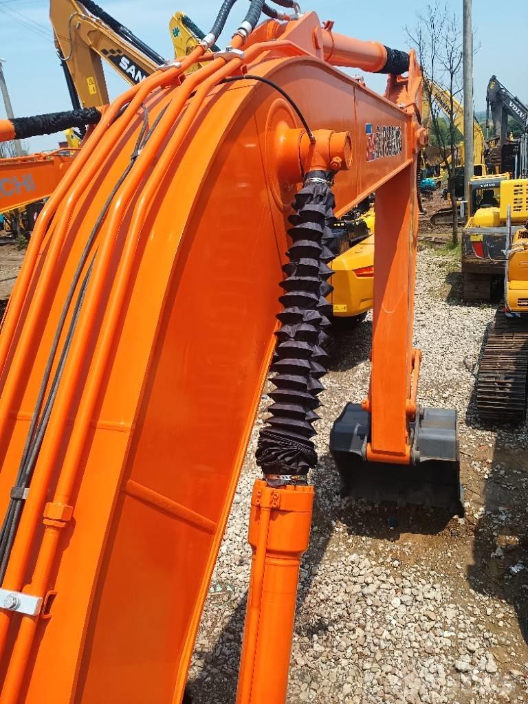 Hitachi ZX 240 Vikšriniai ekskavatoriai