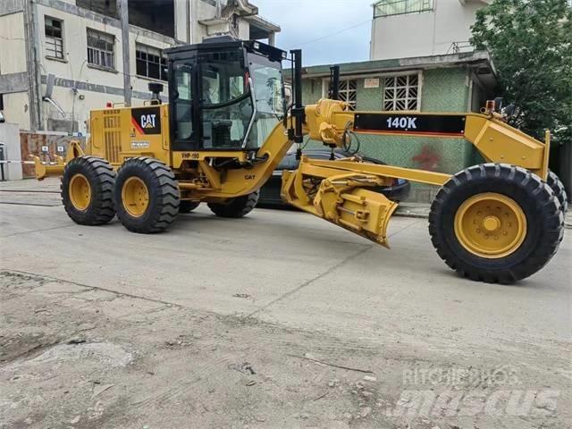 CAT 140 K Greideriai