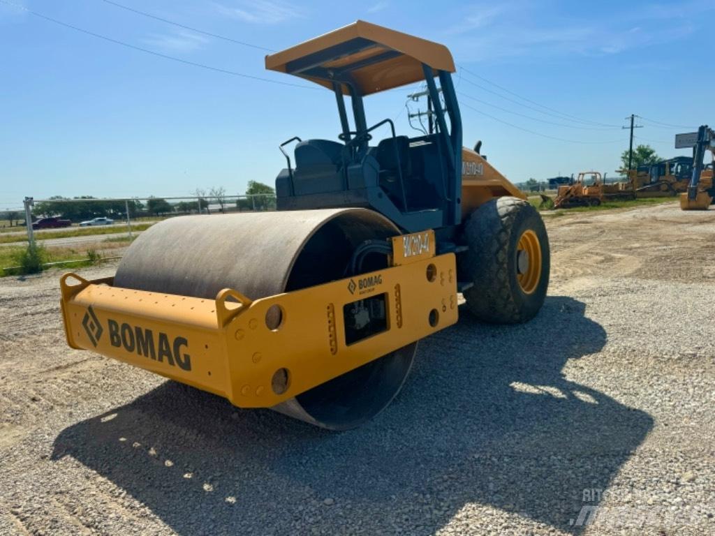 Bomag BW 211 D-40 Kombinuoti volai