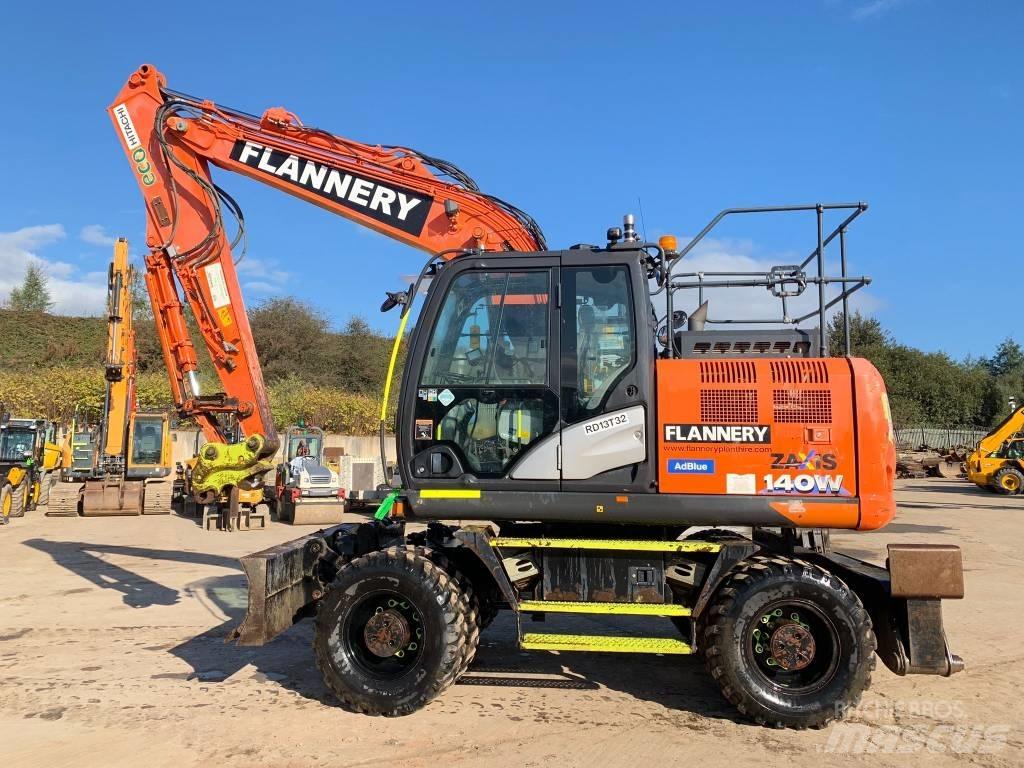 Hitachi ZX 140 W Ratiniai ekskavatoriai