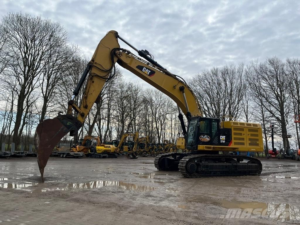 CAT 374 F L Vikšriniai ekskavatoriai