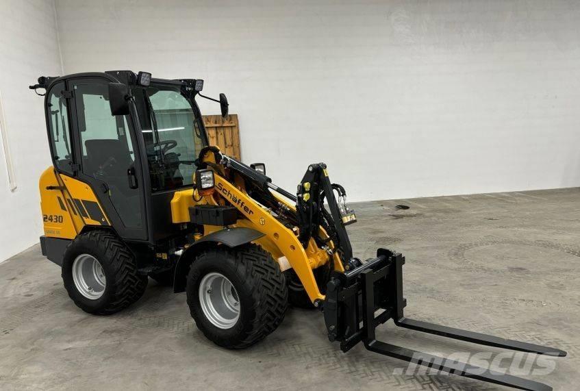 Schäffer 2430 HD Krautuvai su šoniniu pasukimu