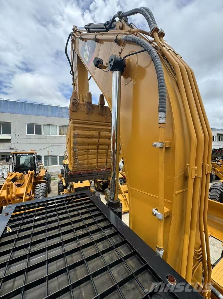 CAT 325 D L Vikšriniai ekskavatoriai