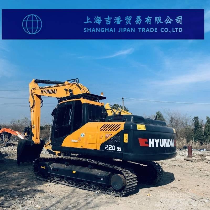 Hyundai R220 Vikšriniai ekskavatoriai