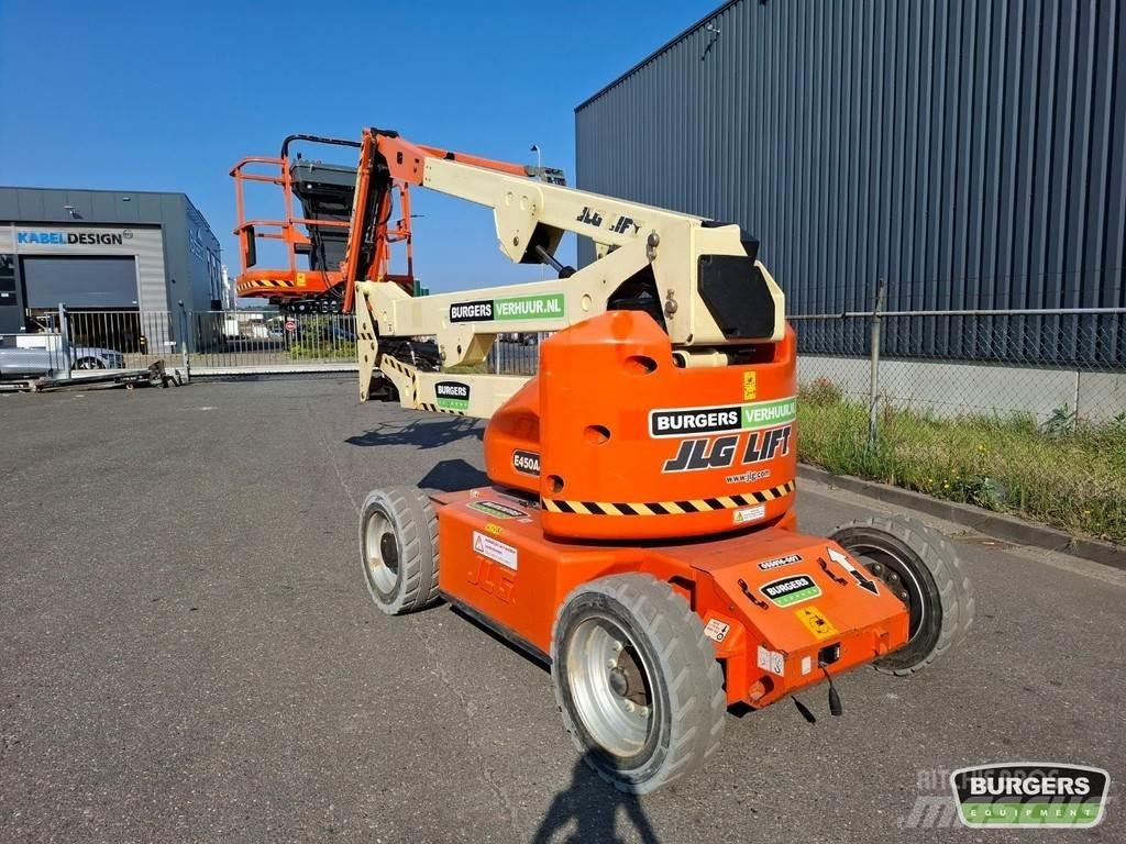 JLG E450 AJ Alkūniniai keltuvai