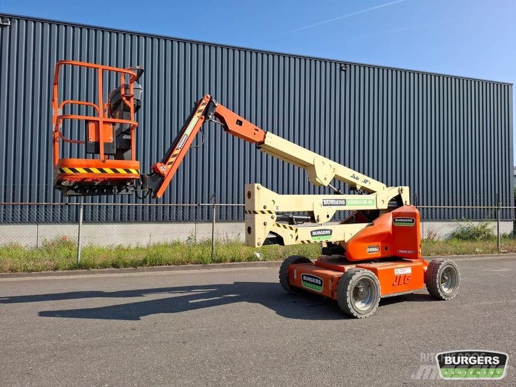 JLG E450 AJ Alkūniniai keltuvai