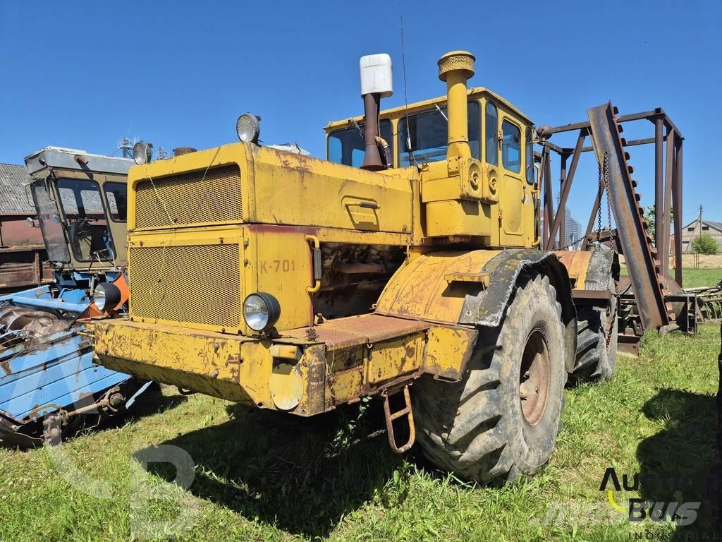 Kirovets K 701 Traktoriai