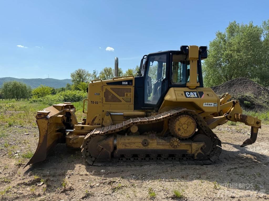 CAT D6N XL Vikšriniai buldozeriai