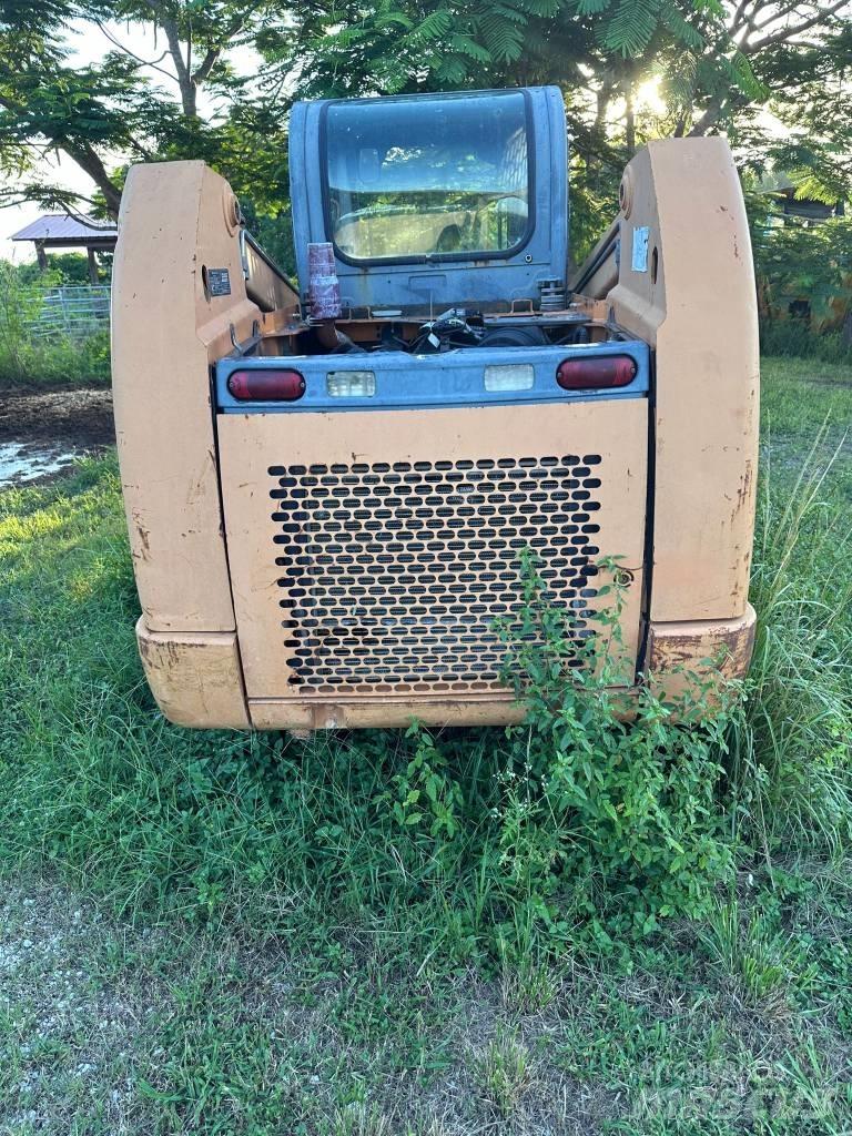 CASE SR 250 Krautuvai su šoniniu pasukimu