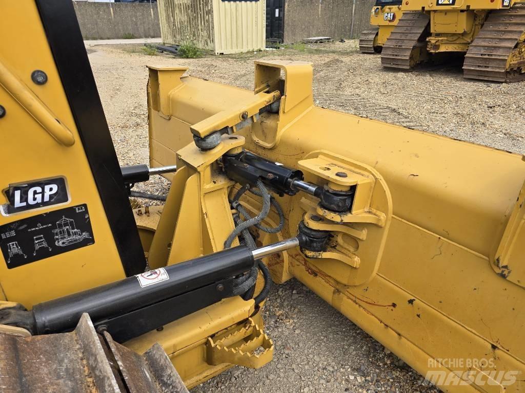 CAT D 3 LGP Vikšriniai buldozeriai