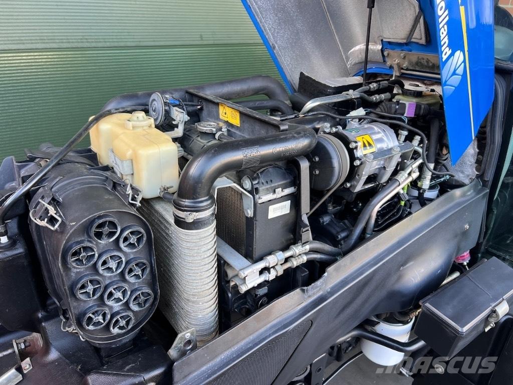 New Holland T4030F Traktoriai