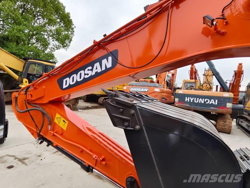 Doosan DX 225 LC Vikšriniai ekskavatoriai