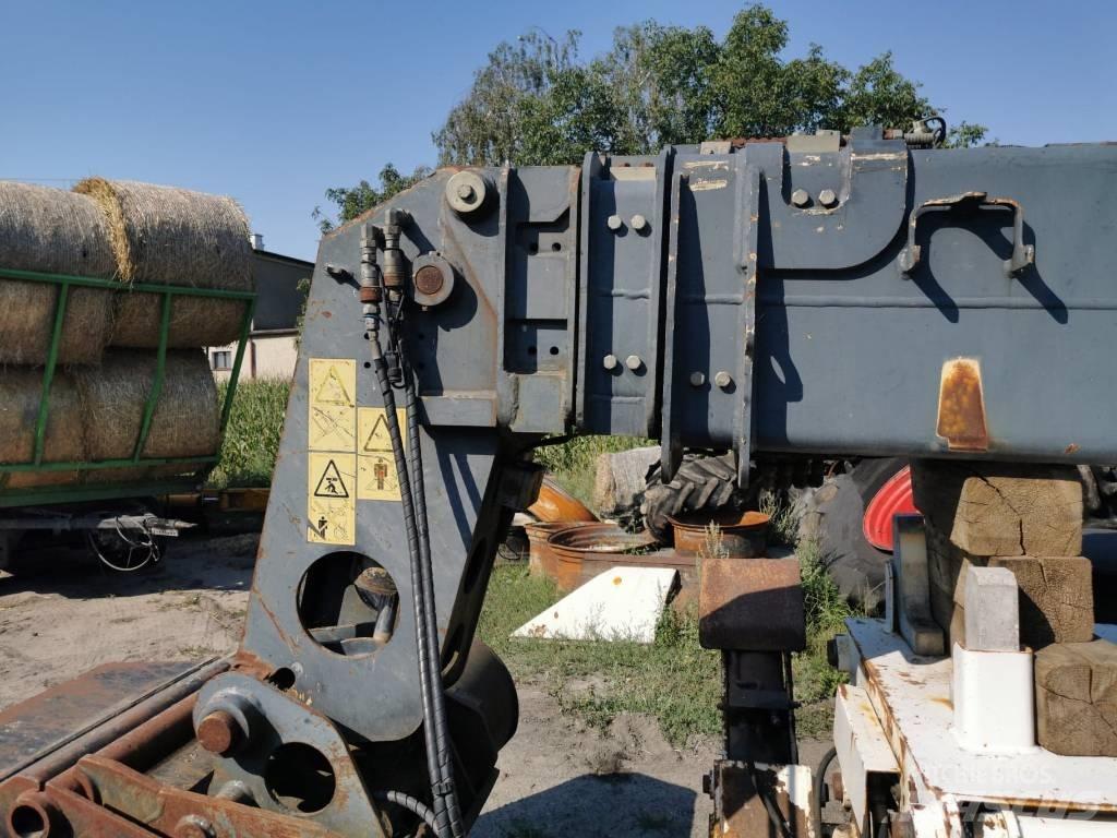 Bobcat T40140 2002r Ekskavatoriniai krautuvai