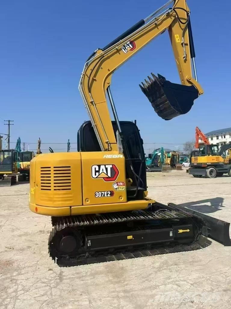 CAT 307E2 Vikšriniai ekskavatoriai