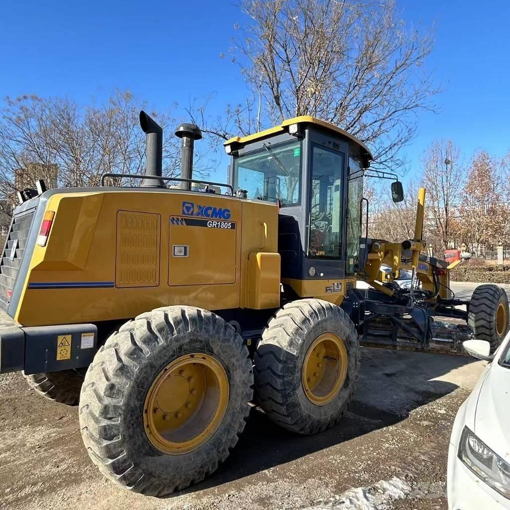 XCMG GR1805 Ratiniai buldozeriai
