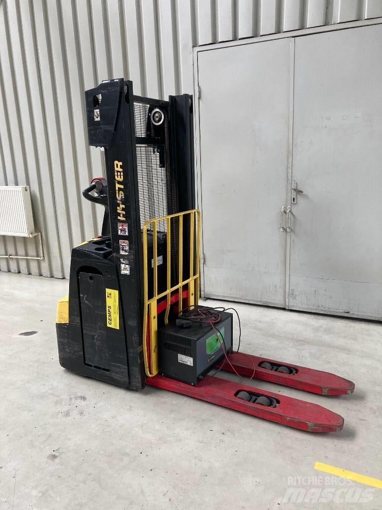 Hyster S 1.2 Rankiniai vėžimėliai