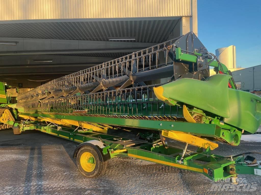 John Deere X9 1100 Derliaus nuėmimo kombainai
