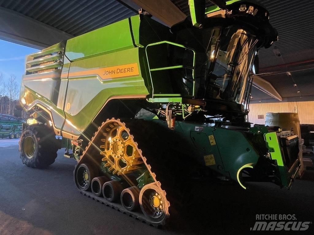 John Deere X9 1100 Derliaus nuėmimo kombainai