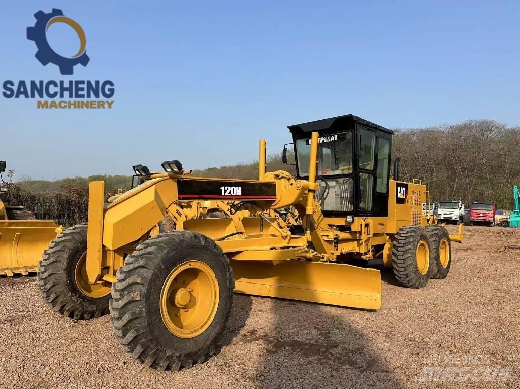 CAT 120H Greideriai