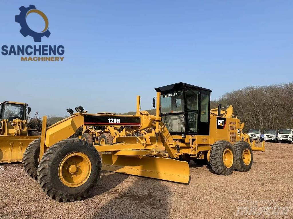 CAT 120H Greideriai