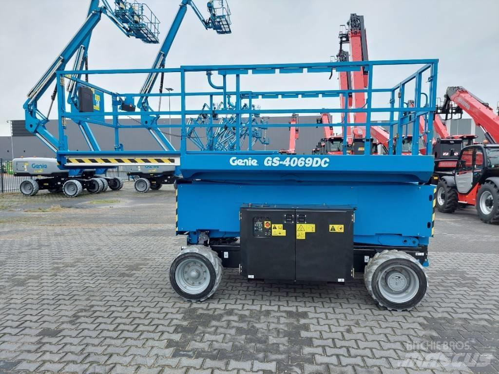 Genie GS 4069 DC Žirkliniai keltuvai
