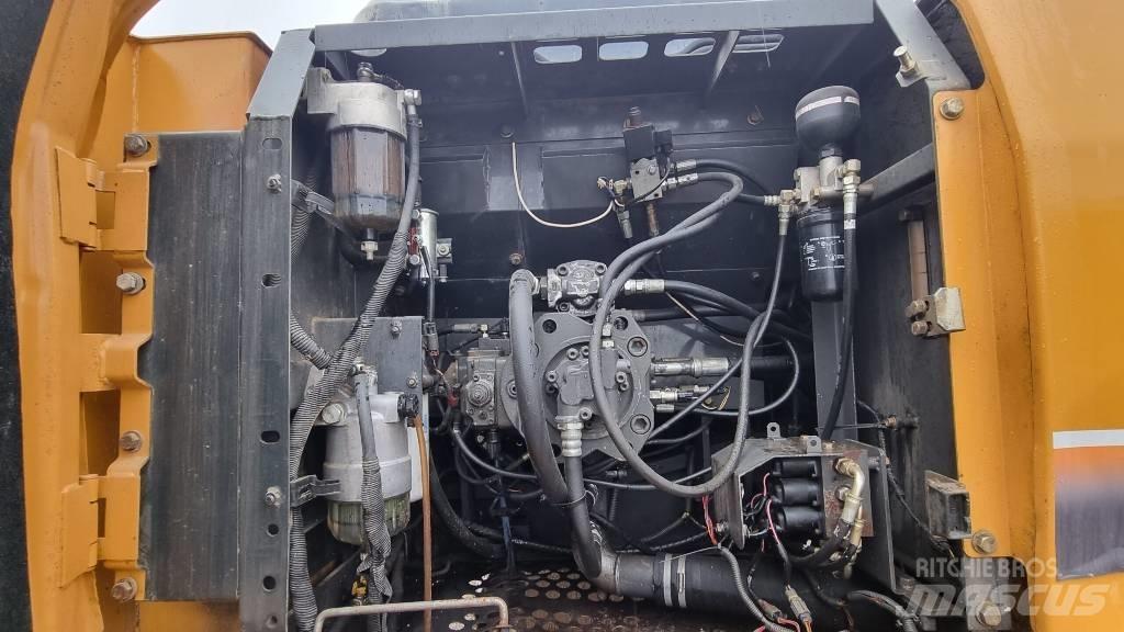 CASE CX 240 B Vikšriniai ekskavatoriai
