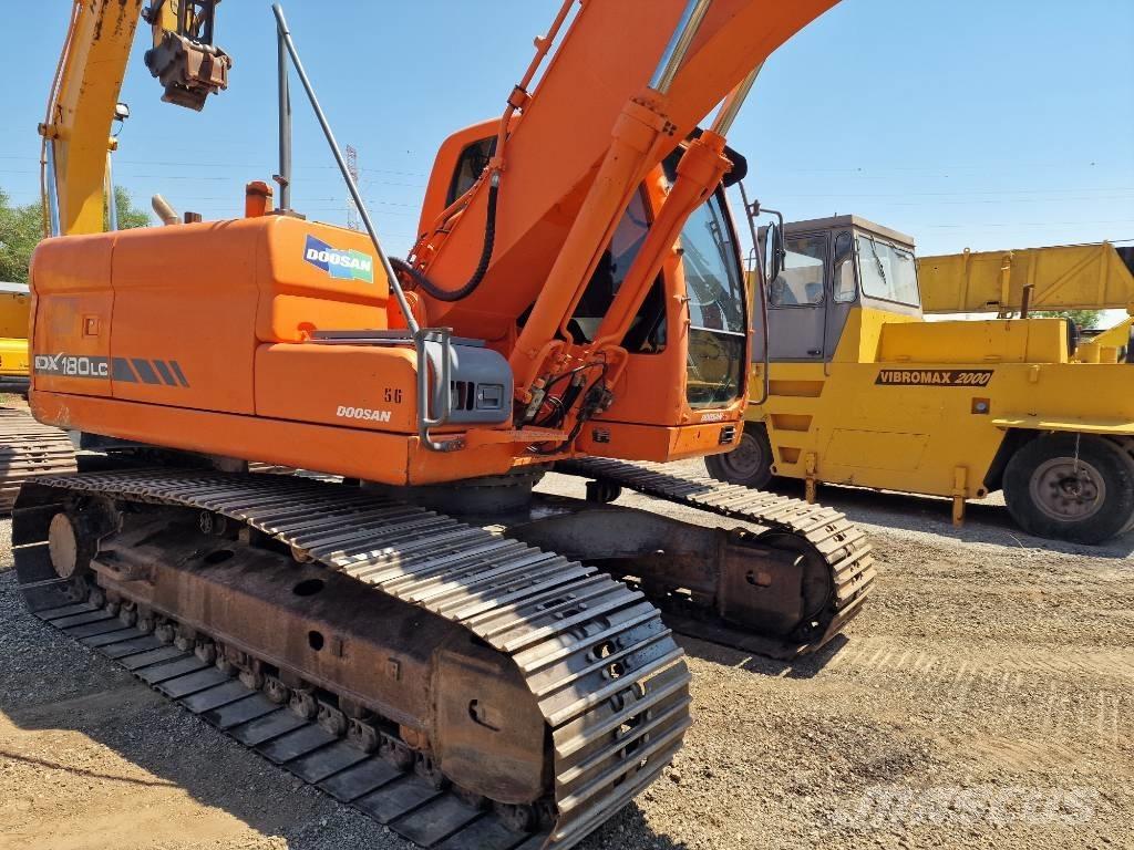 Doosan DX 180 LC Vikšriniai ekskavatoriai
