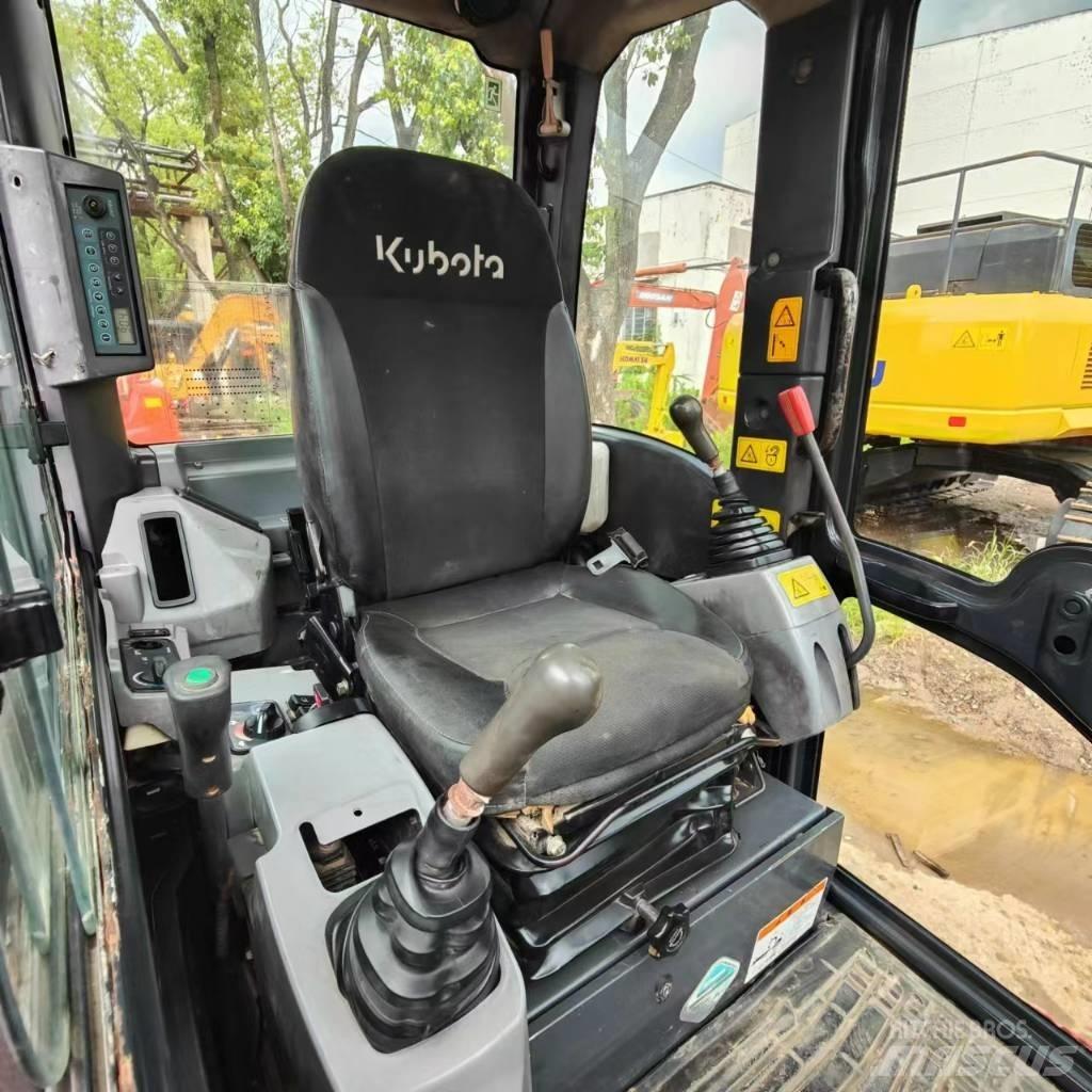 Kubota KX165 Vikšriniai ekskavatoriai