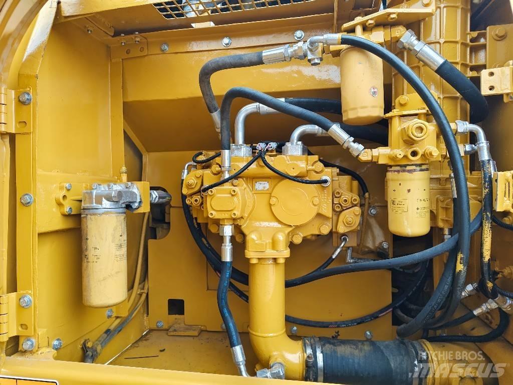 CAT 330 D2L Vikšriniai ekskavatoriai