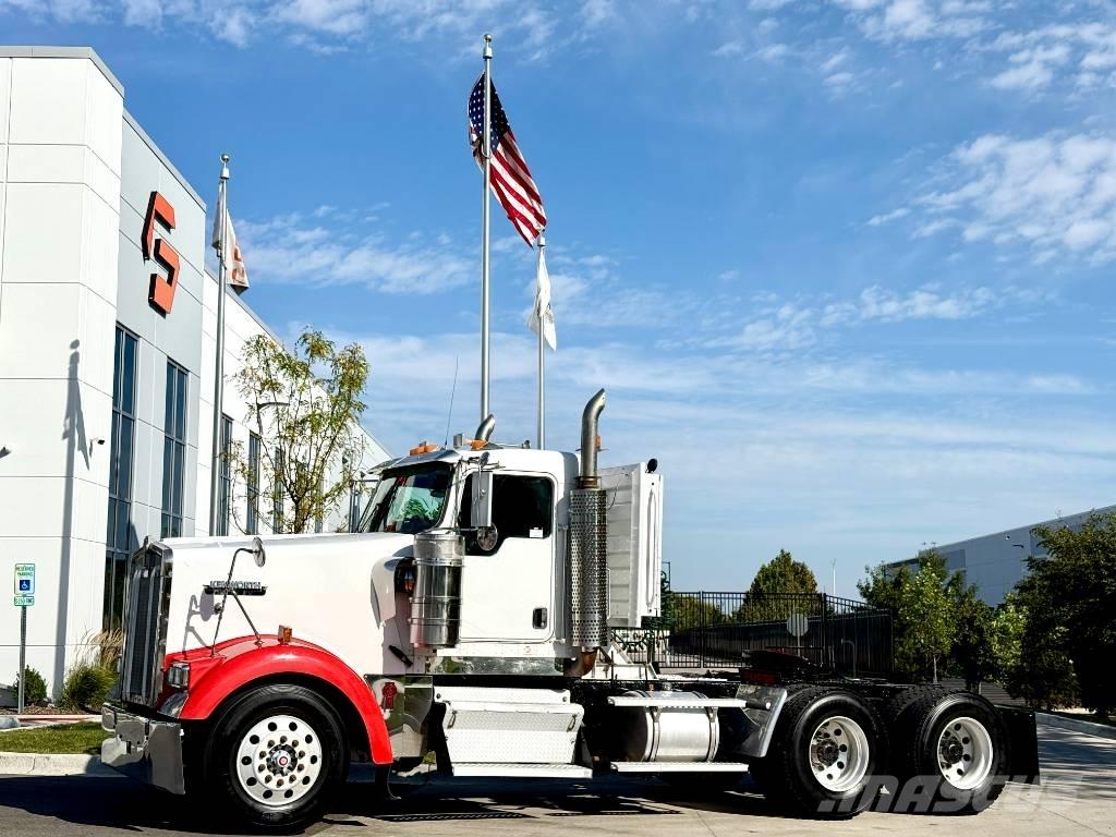 Kenworth W 900 Naudoti vilkikai