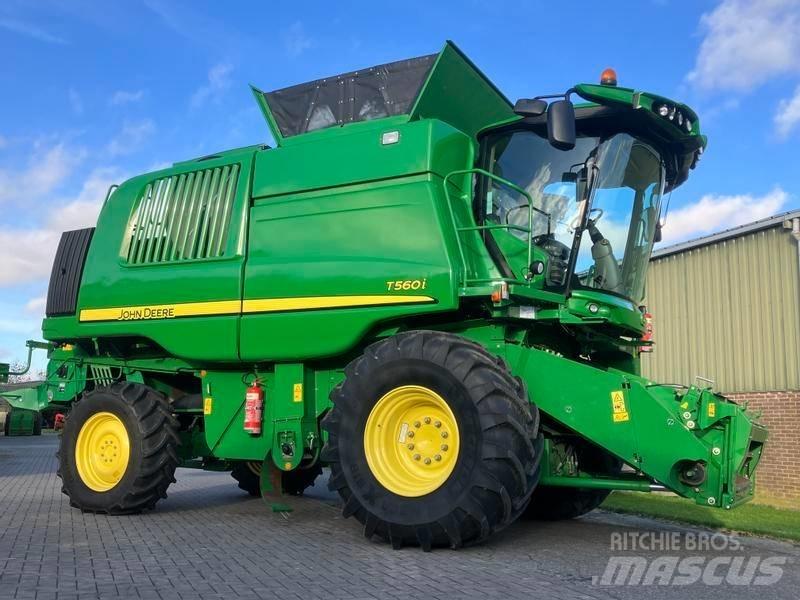 John Deere T 560 i Derliaus nuėmimo kombainai