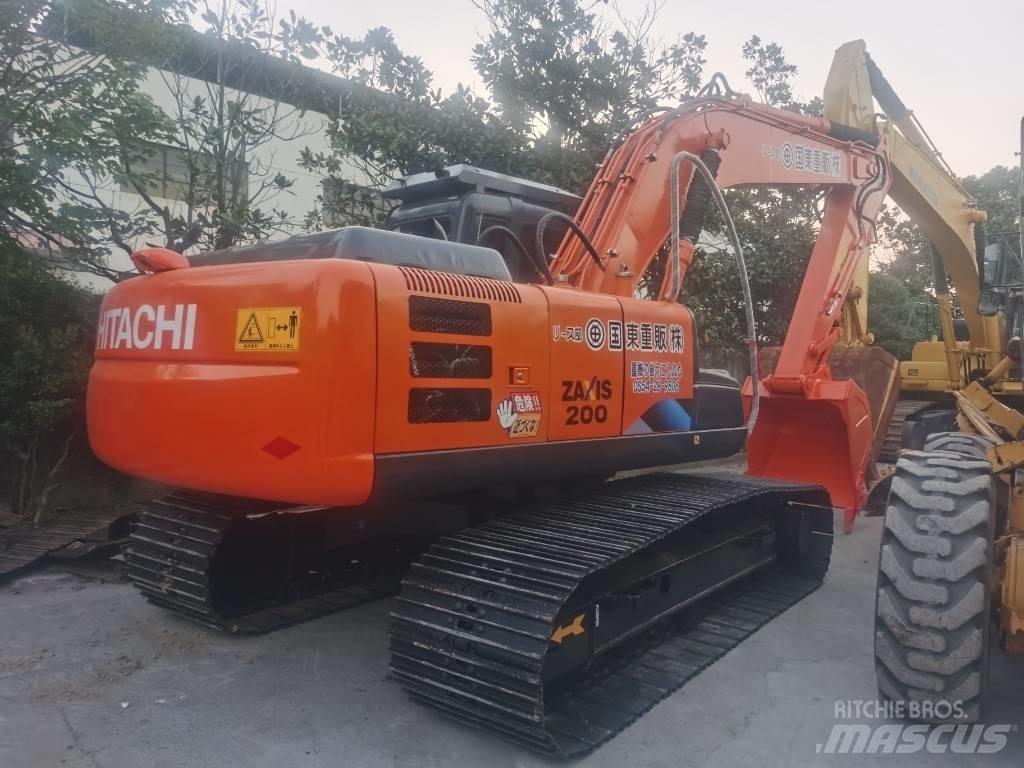 Hitachi ZX 200 Vikšriniai ekskavatoriai