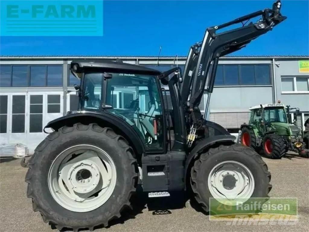 Valtra g135v 1b9 Traktoriai