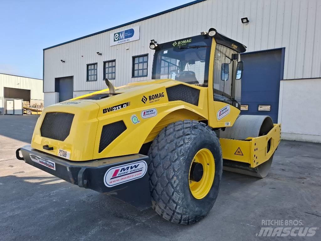 Bomag BW 213 D Gruntiniai volai