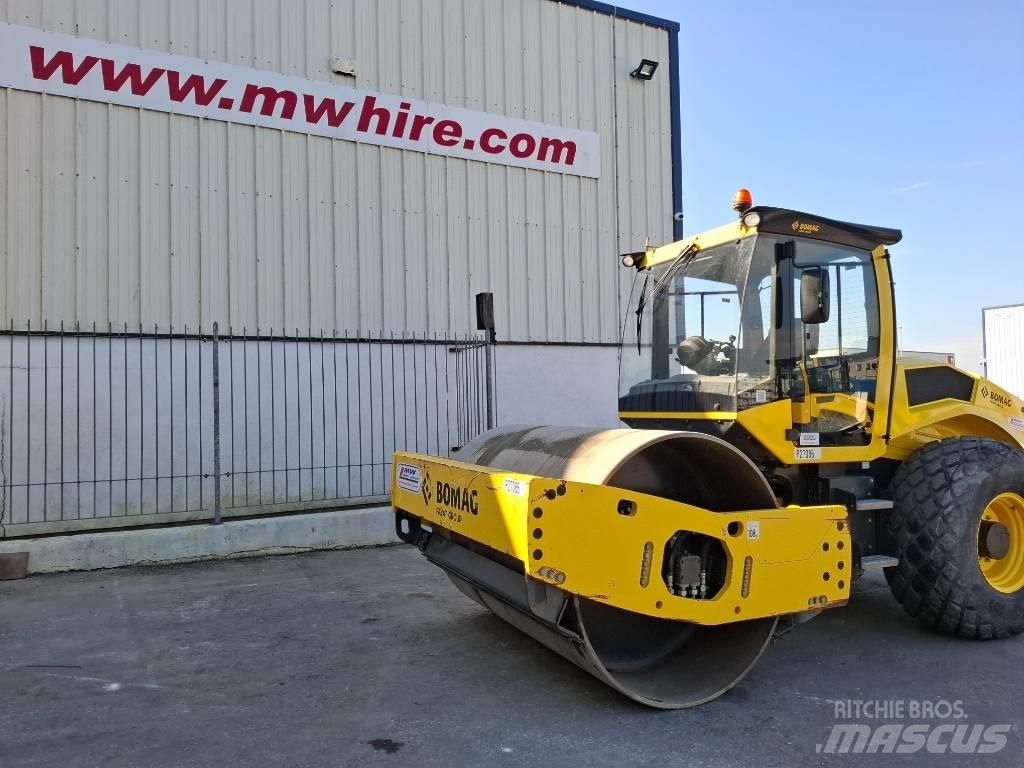 Bomag BW 213 D Gruntiniai volai