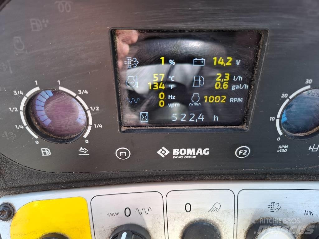 Bomag BW 213 D Gruntiniai volai