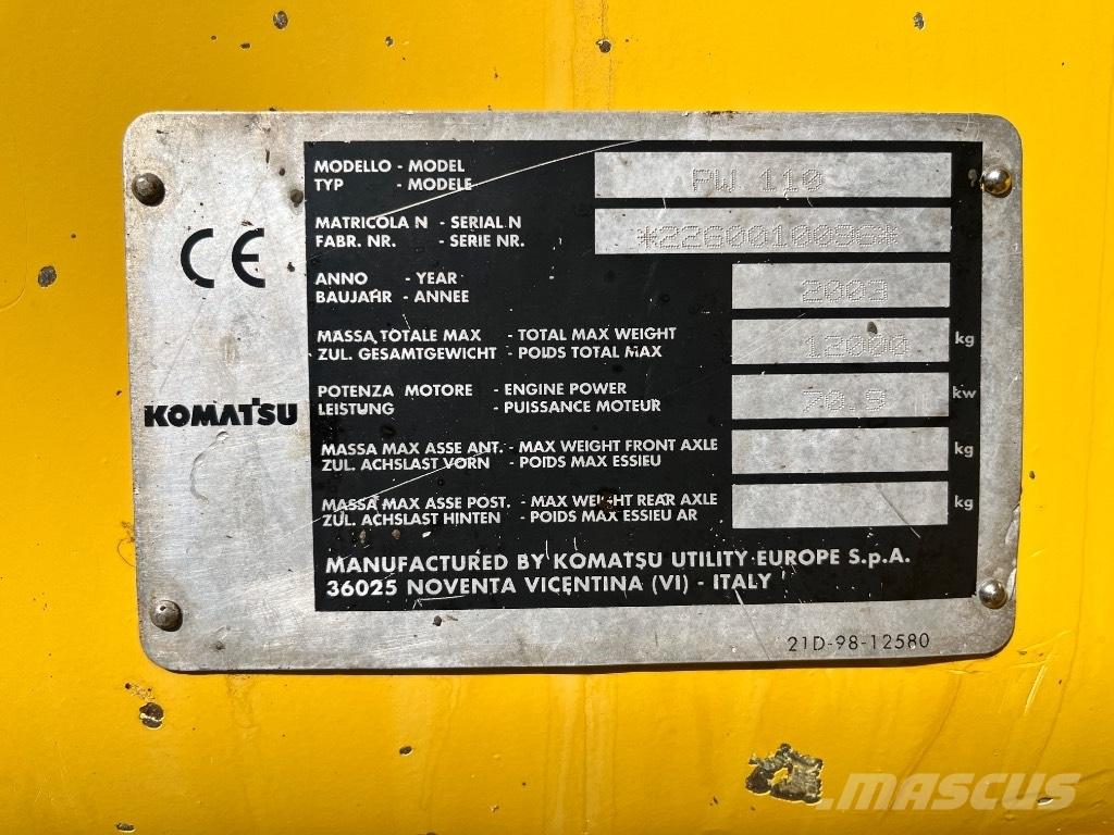 Komatsu PW 110 Ratiniai ekskavatoriai