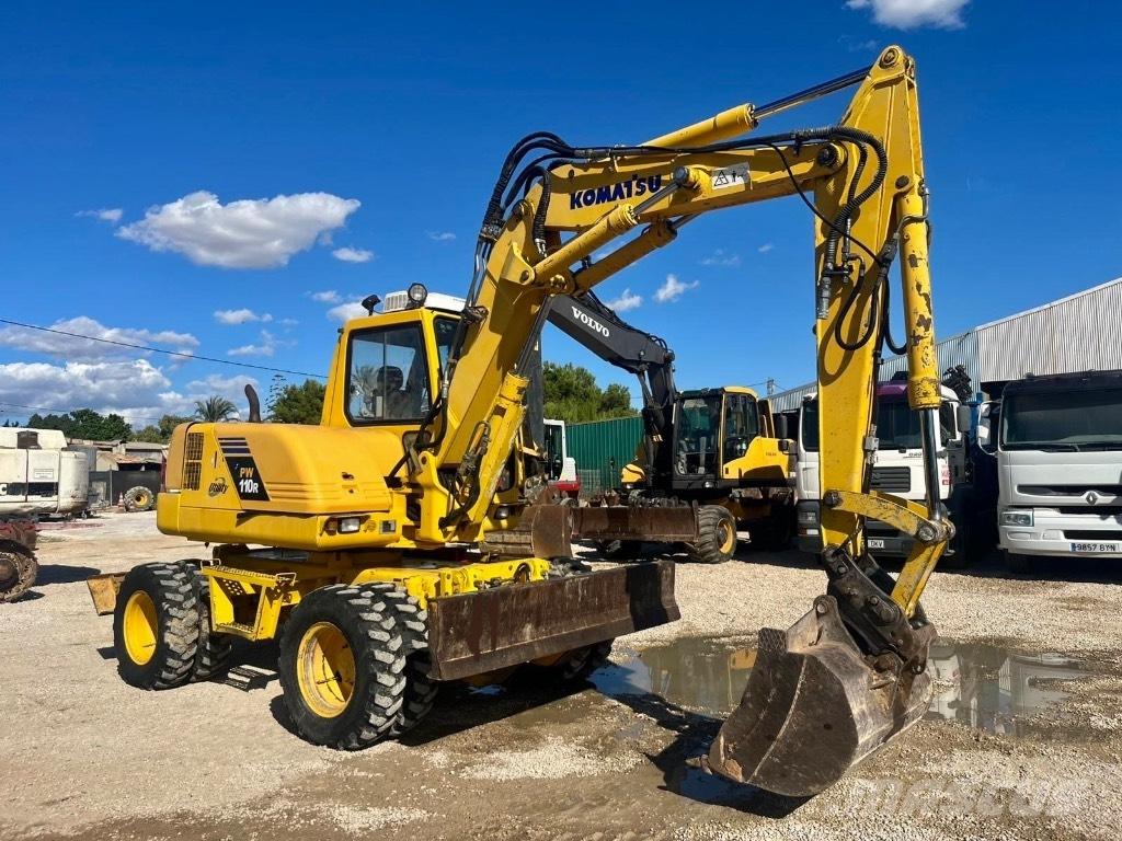 Komatsu PW 110 Ratiniai ekskavatoriai