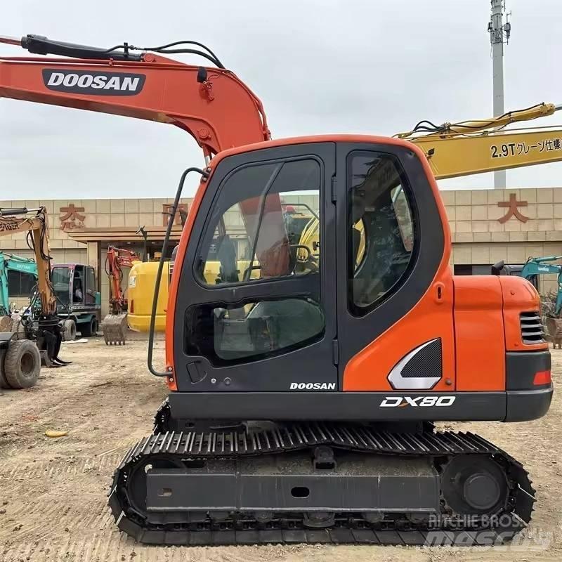 Doosan DX 80 Vidutinės galios ekskavatoriai 7-12 t