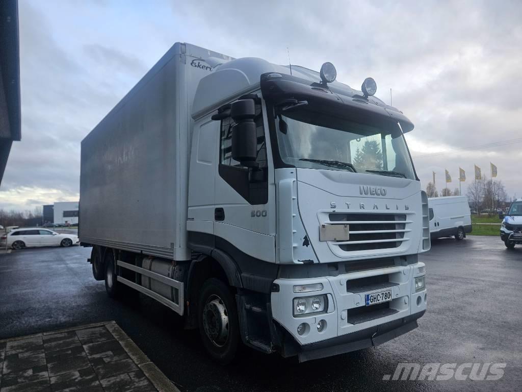 Iveco Stralis 6x2 Sunkvežimiai su dengtu kėbulu