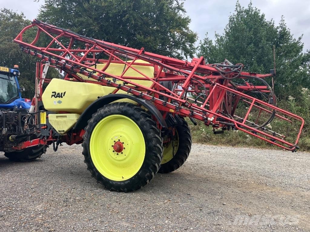 Rau Trailed Sprayer Prikabinami purkštuvai
