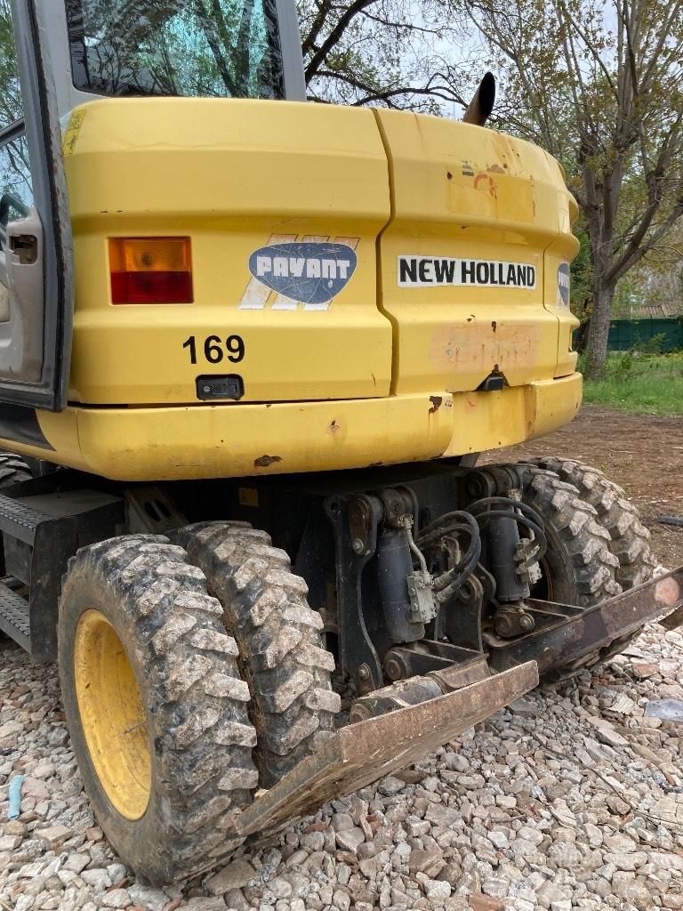 New Holland MH 2.6 Ratiniai ekskavatoriai