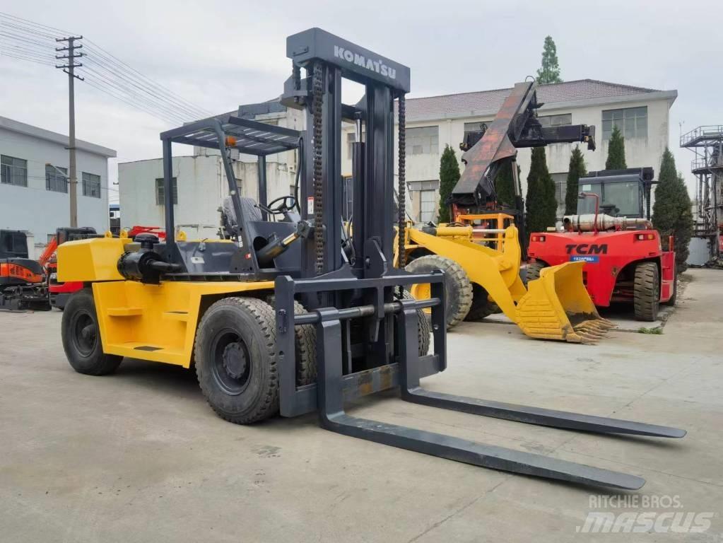 Komatsu FD 15 Dyzeliniai krautuvai