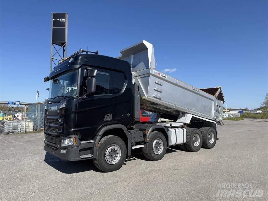 Scania R580 8X4 Savivarčių priekabų vilkikai