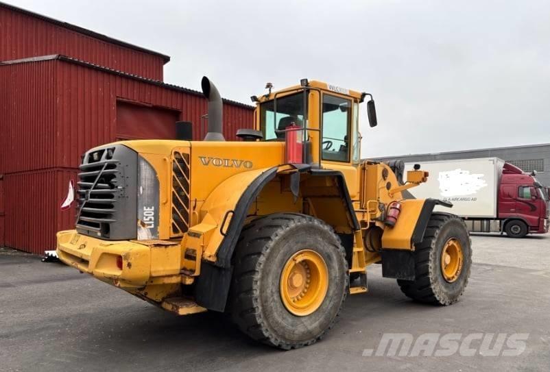 Volvo L 150 E Naudoti ratiniai krautuvai