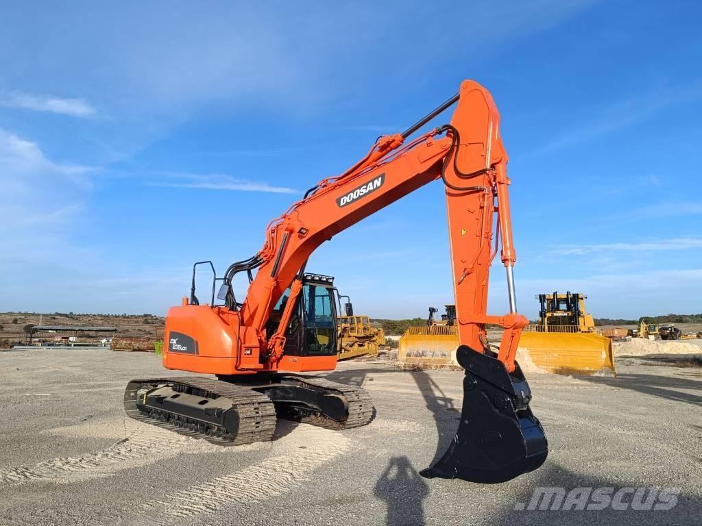 Doosan DX 235 LCR Vikšriniai ekskavatoriai