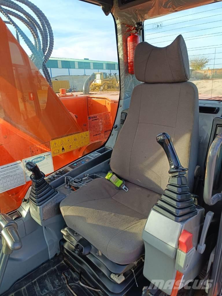 Doosan DX 235 LCR Vikšriniai ekskavatoriai