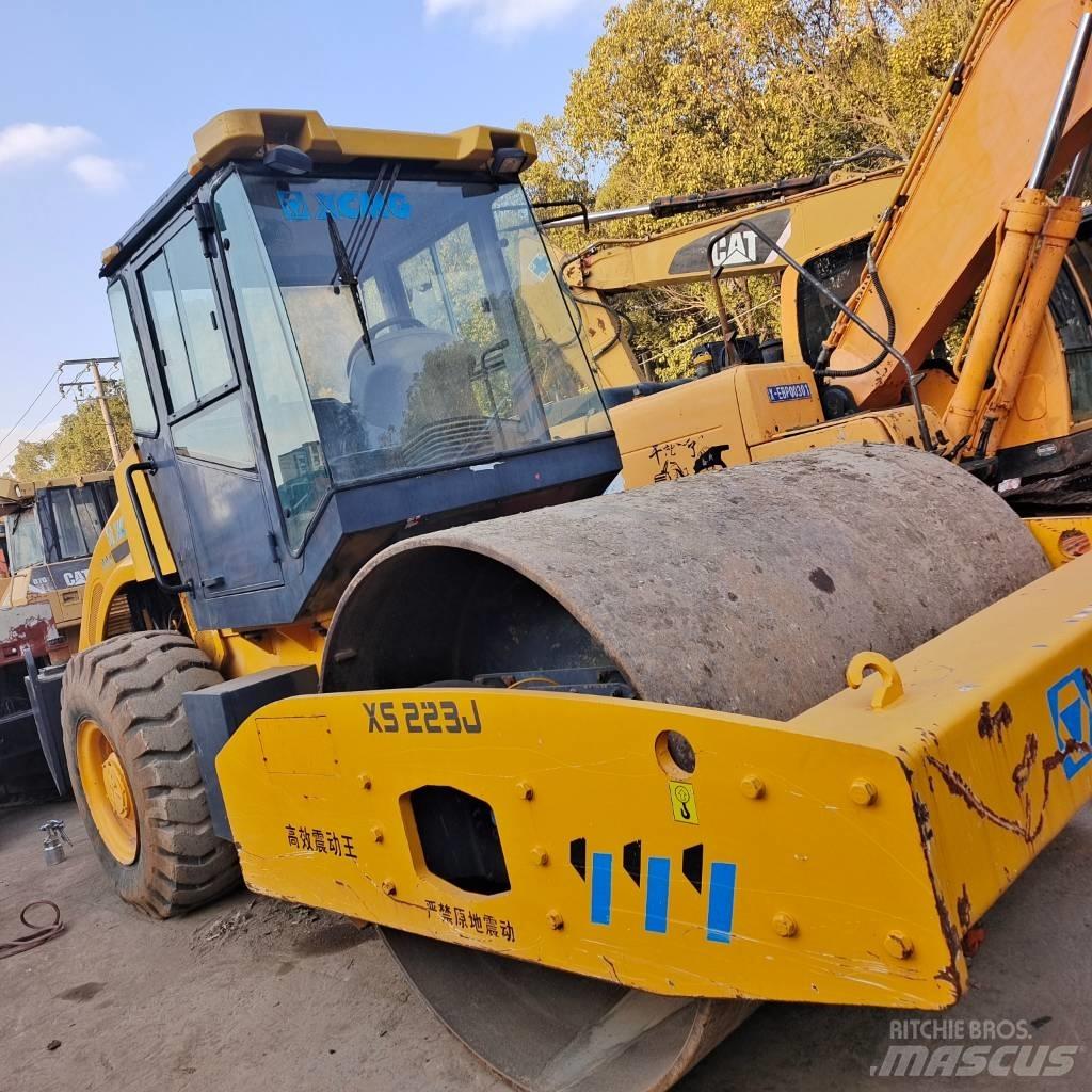 XCMG XS 143 J Vieno būgno volai