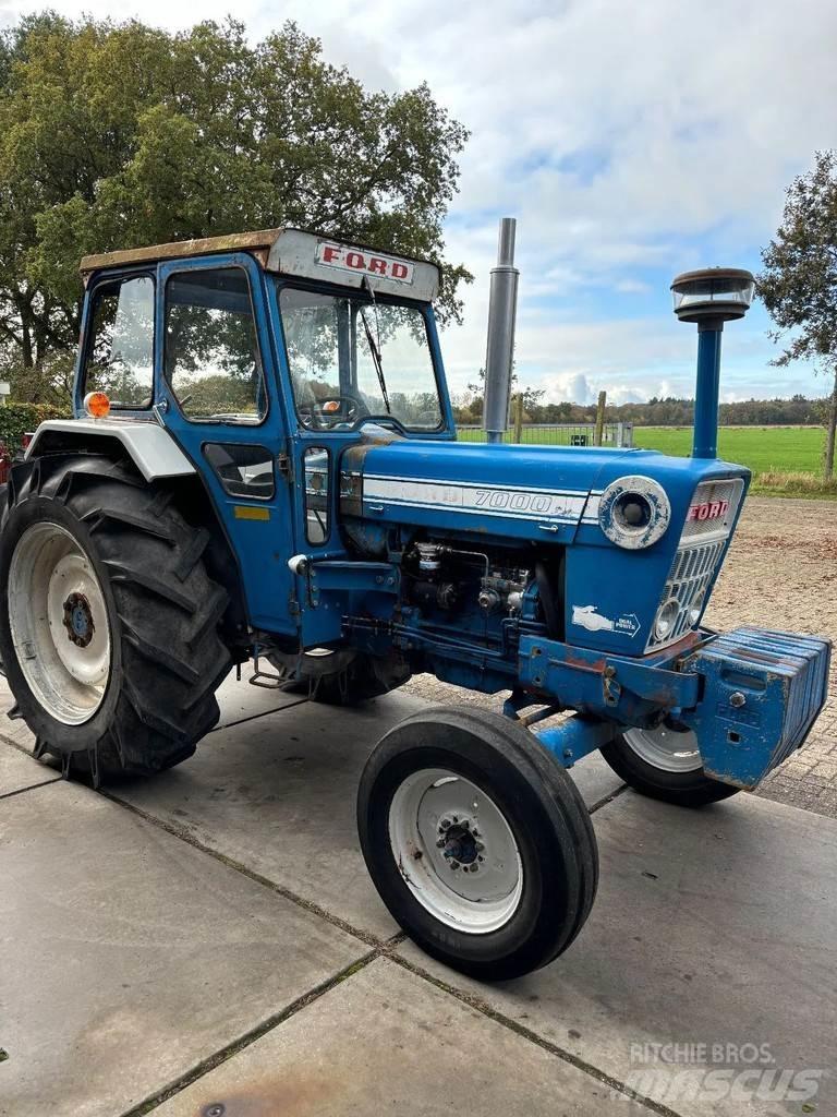 Ford 7000 Traktoriai