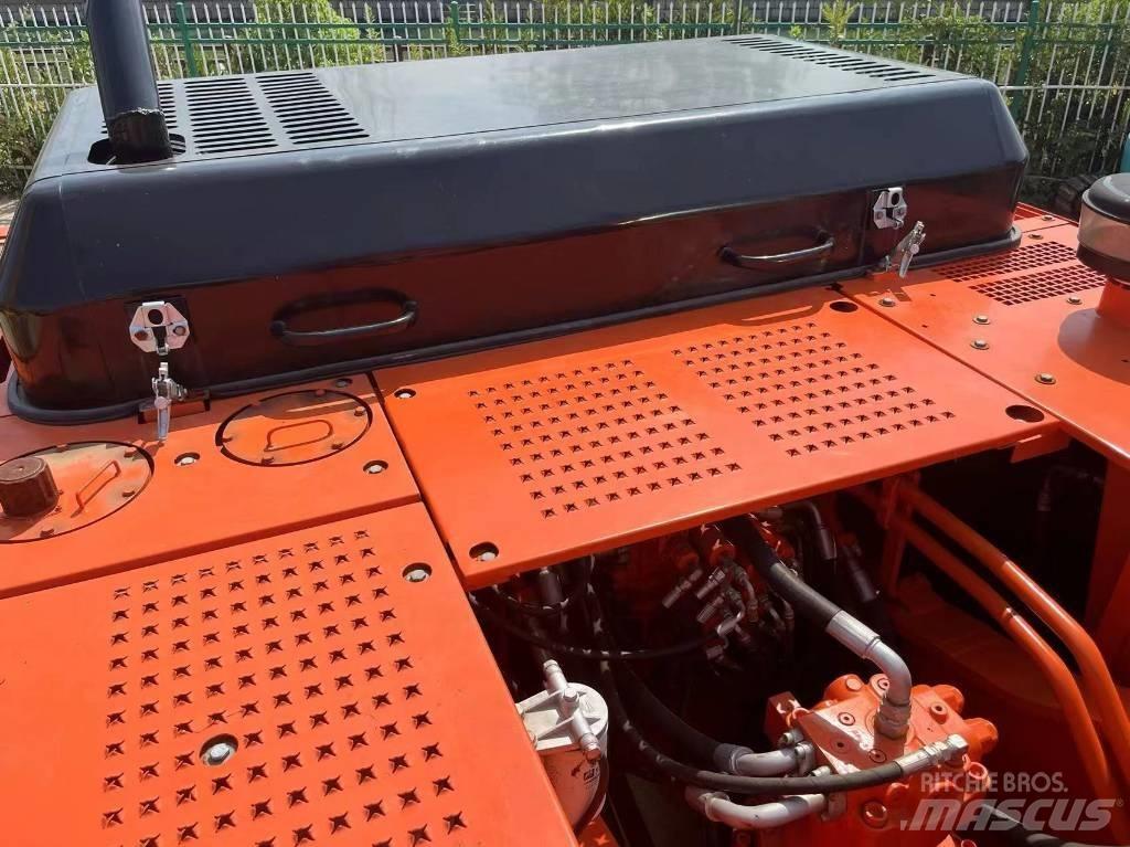 Doosan 300-7 Vikšriniai ekskavatoriai